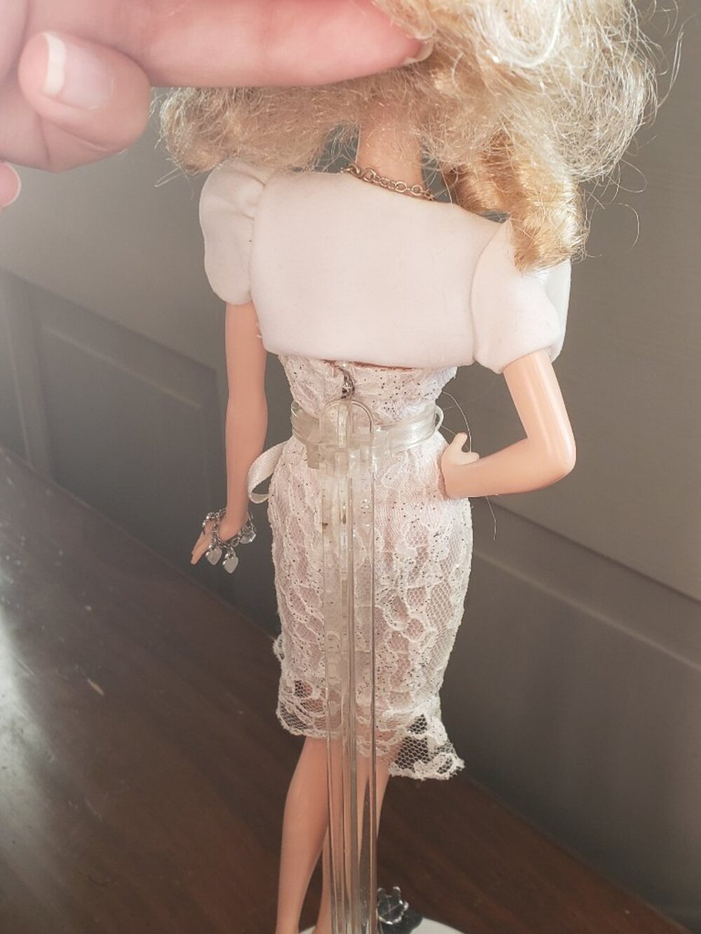 Miss Diamond April Birthstone Beauties Collection Barbie doll - Picture 7 of 8